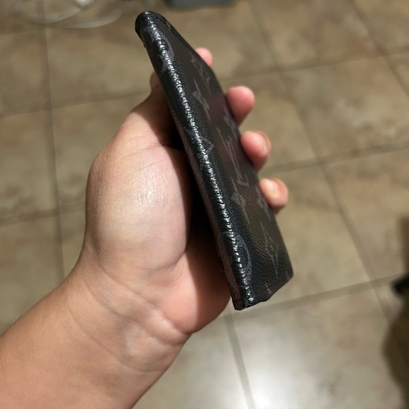 Louis Vuitton Black and Gray Monogram Card Holder - Picture 8 of 11